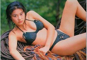 及川仲 17歳の柔らかな肌